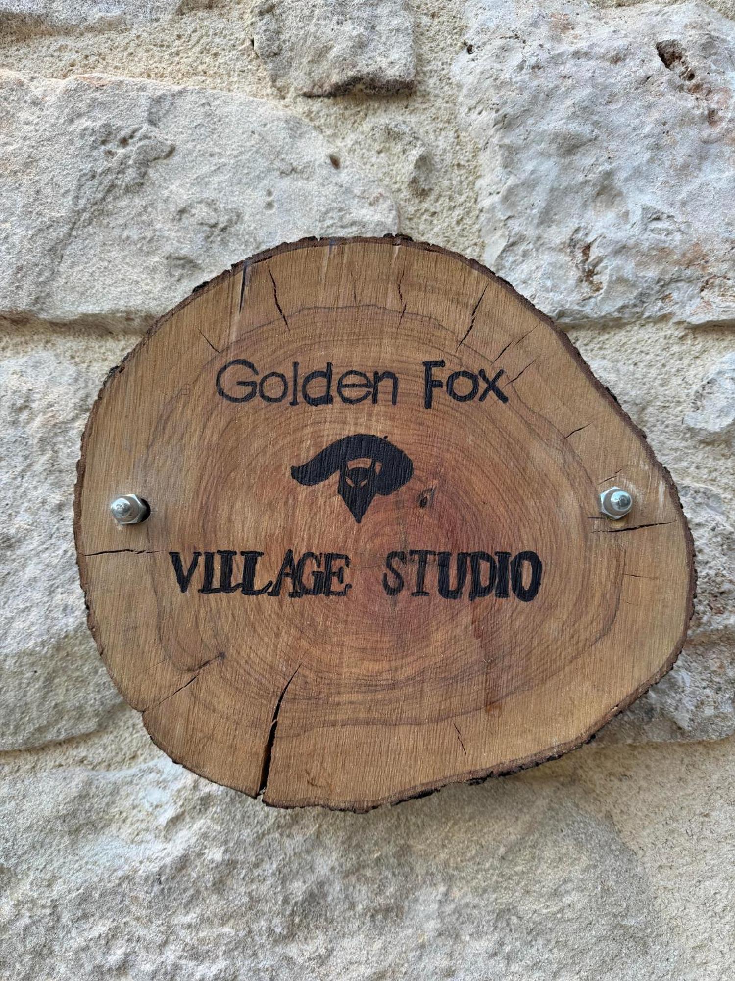 Golden Fox Village Studio Lakones Ngoại thất bức ảnh