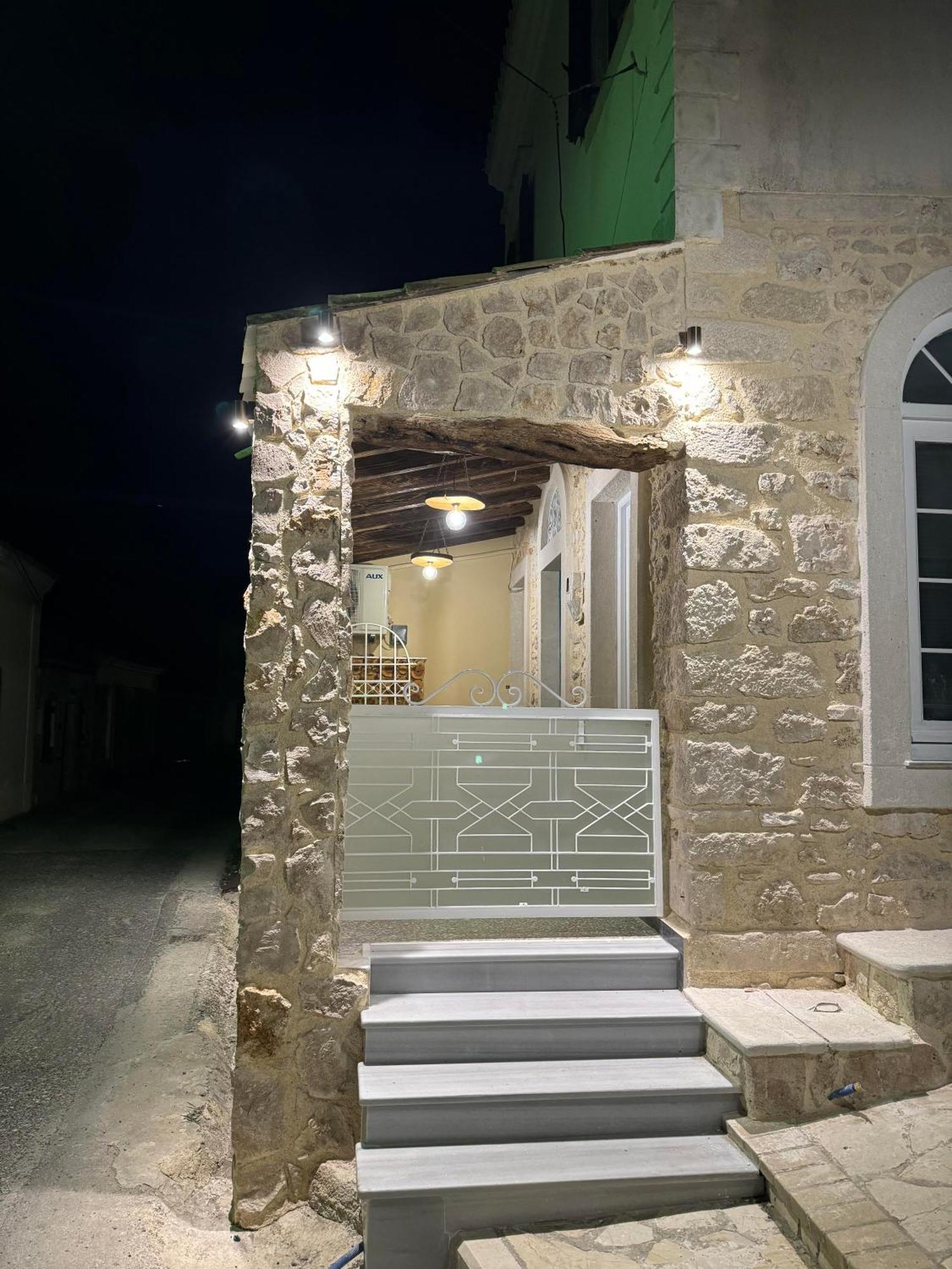 Golden Fox Village Studio Lakones Ngoại thất bức ảnh